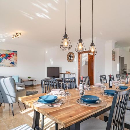 Lovely Home In Benalmadena With Kitchen Eksteriør billede