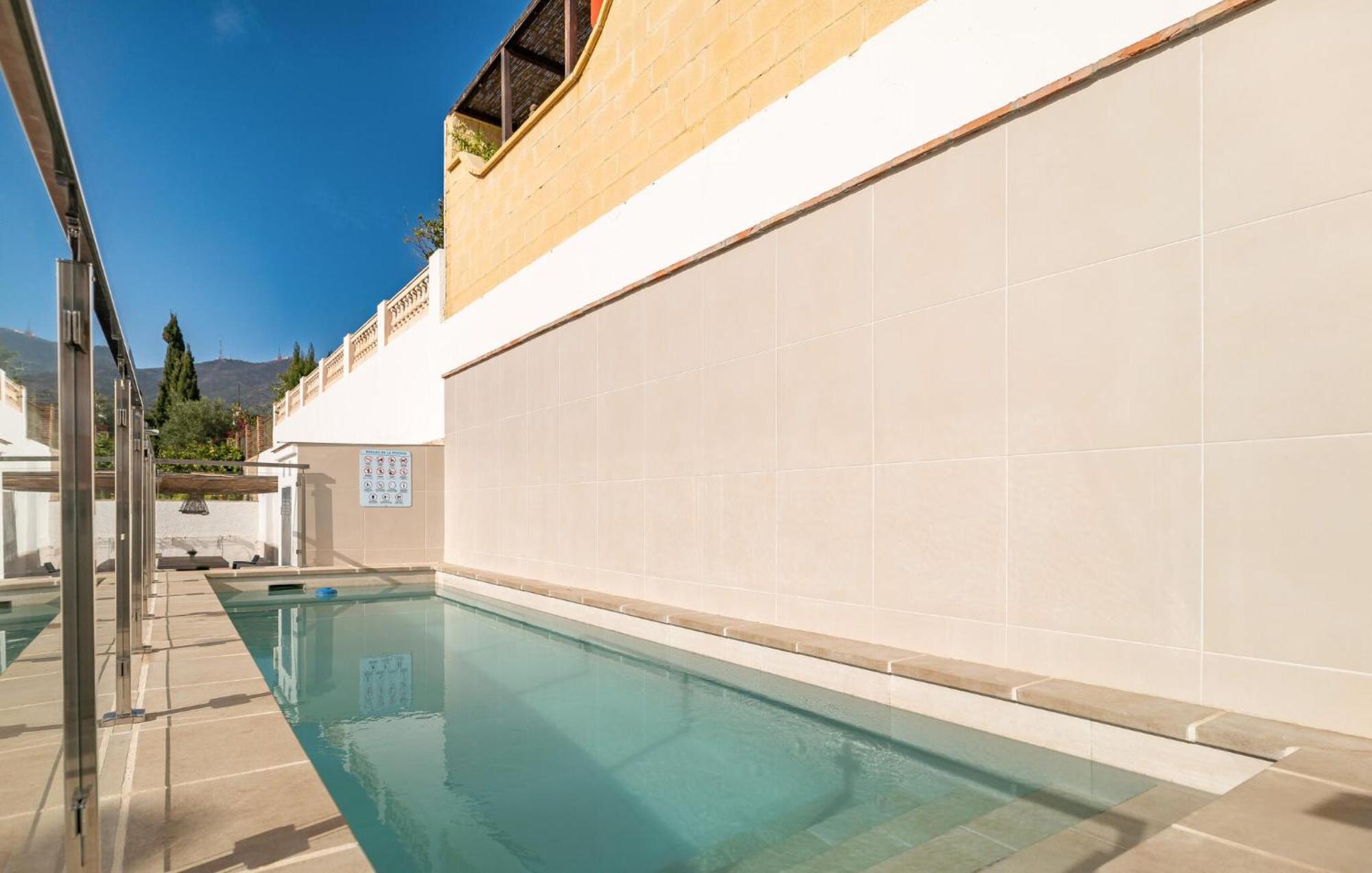 Lovely Home In Benalmadena With Kitchen Eksteriør billede